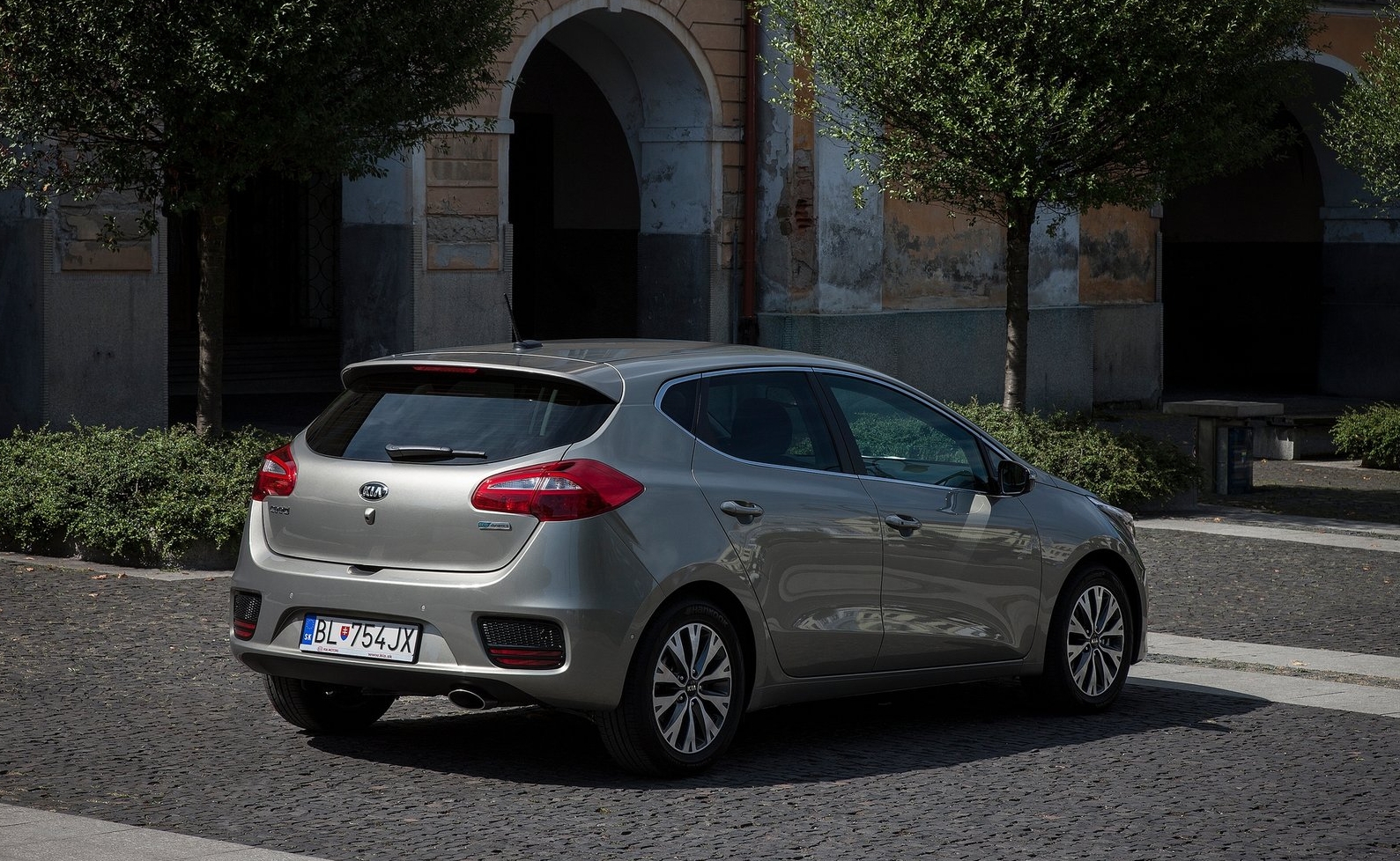 https://www.whatcar.lv/cars/Kia/Ceed hečbeks/6cb5170dde29d6f0b874d16a07370ef4.jpg